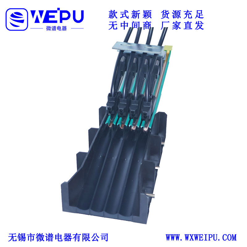 柔性一体式滑触线JDR为单极制作，多极组装，滑线配件由塑料组装支架，铝板组装支架，铝板支架喇叭封头，供电器，集电器等组成。适宜于密集型安装，如电动单轨小车自动生产线，游乐线等.